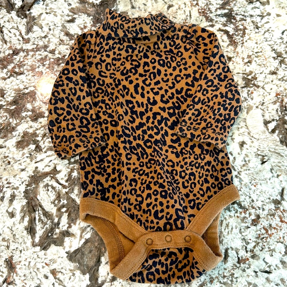 Baby gap leopard onesie!